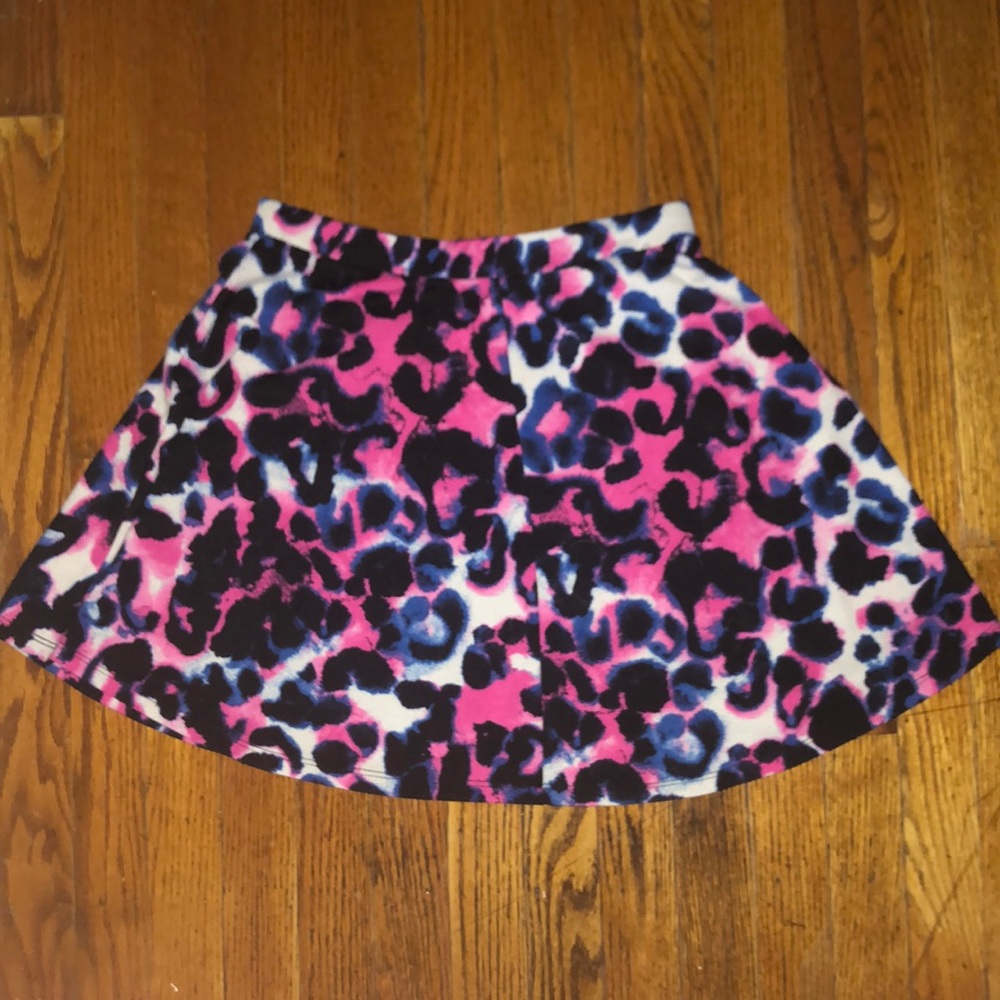 Forever 21 Leopard print skirt